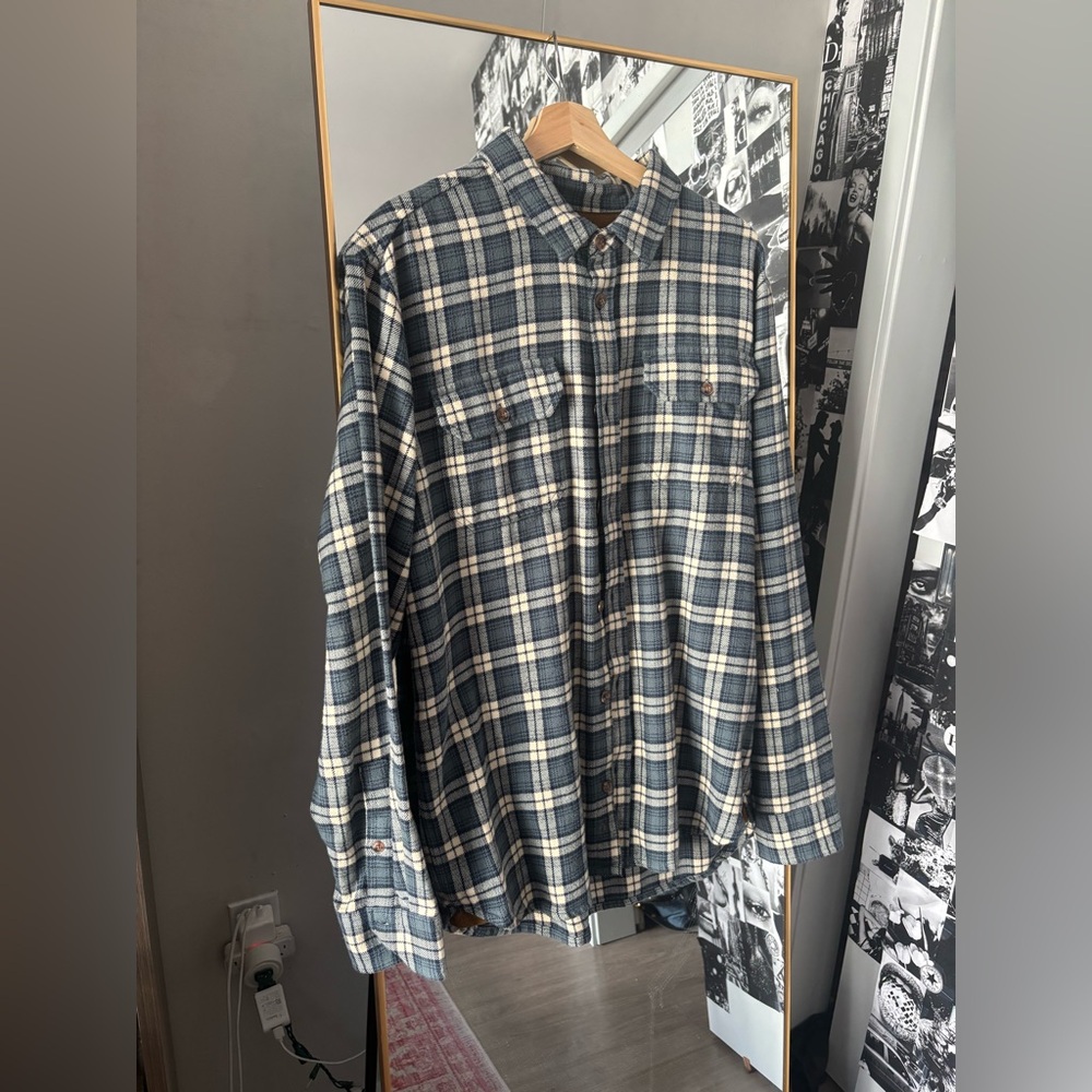 PRANA PLAID BUTTON DOWN